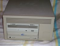 Teac%25206x%2520CDR%2520and%25201.3GB%2520MO%2520Drive%2520%2528Front%2529%2528SCSI%2529.jpg