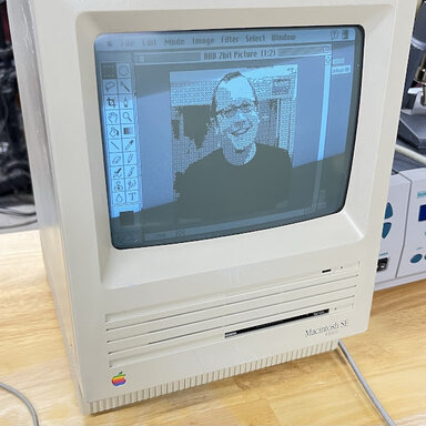 I wasn't too excited about this Power Mac 5300 until I saw the